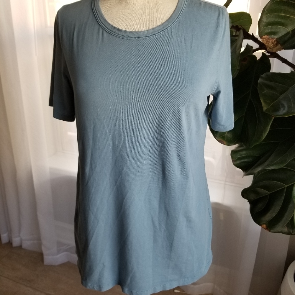 Lululemon crew neck t shirt